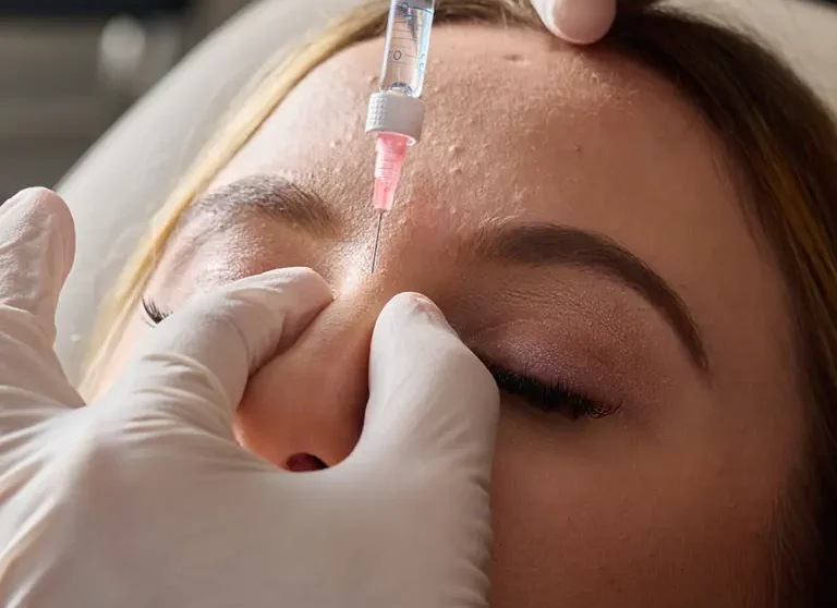 Non-Surgical Nose Job in Islamabad is avaliable in Dermalase clinic Islambad by Dr Shumaila Khan. Book Consultation now!
